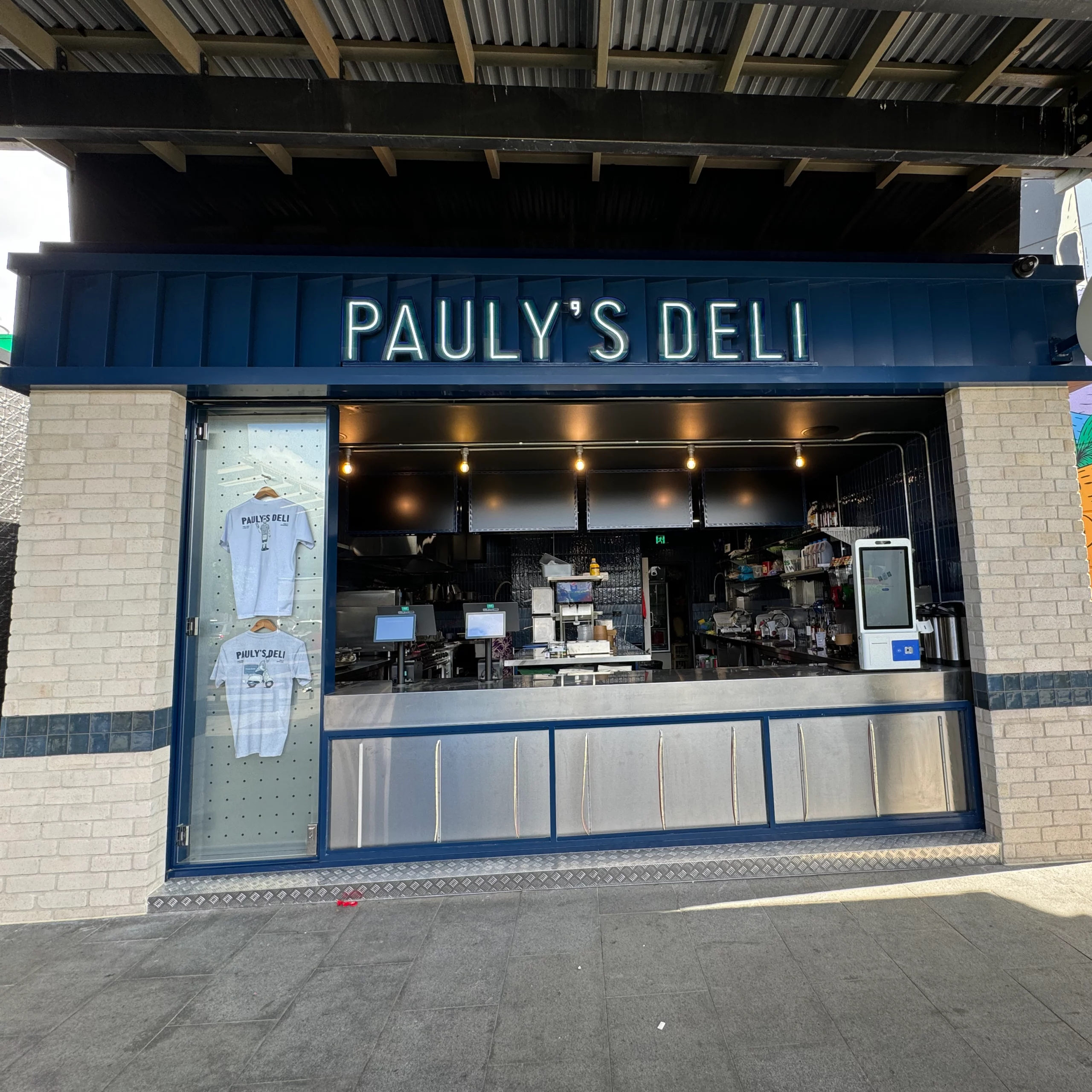 PAULY’S DELI store